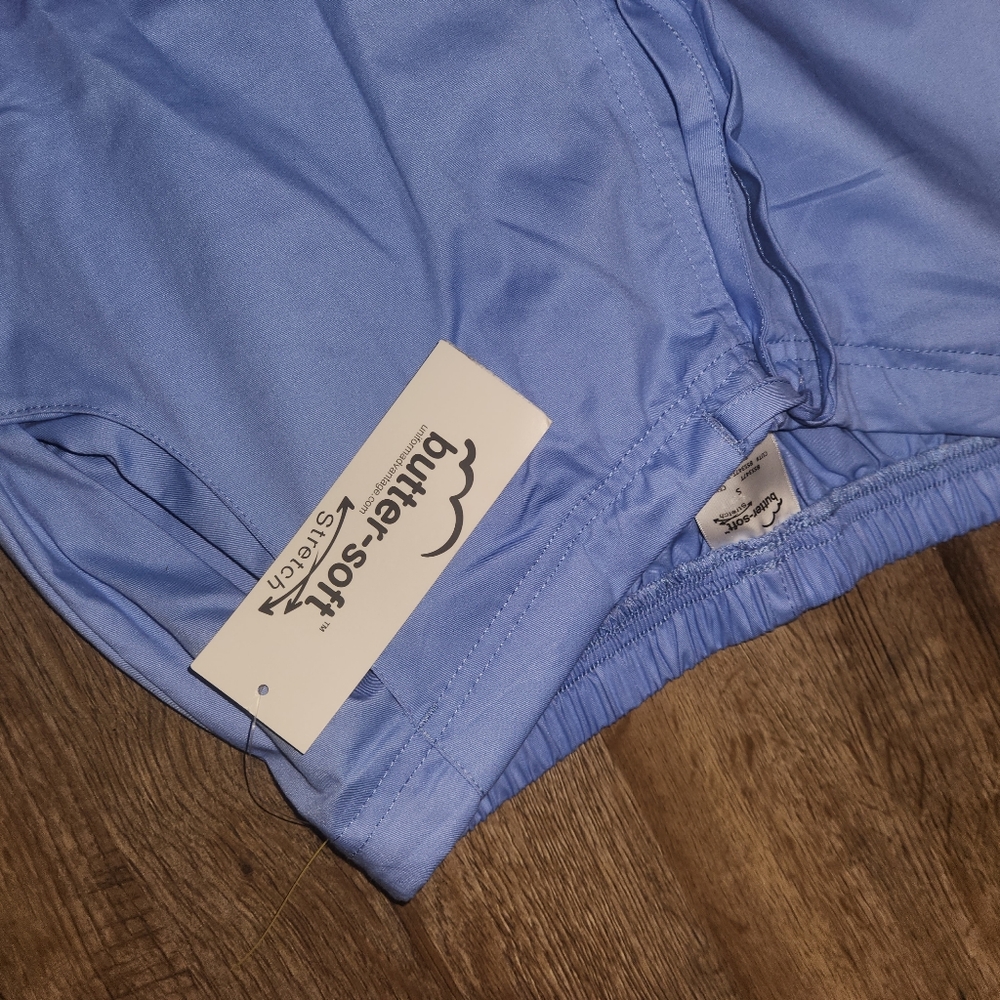 *NWT* Buttersoft scrubs - Picture 2 of 4
